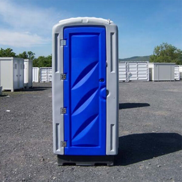 Neue Chemietoilette mit Anschlussventil und Waschbecken